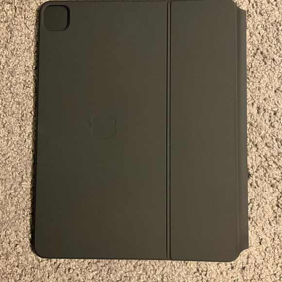 COPY - Apple Magic Keyboard for iPad Pro 12.9 inch - Picture 2 of 3